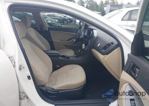 2014 Kia Optima Lx z USA, uszkodzony, nr VIN KNAGM4A70E5519465